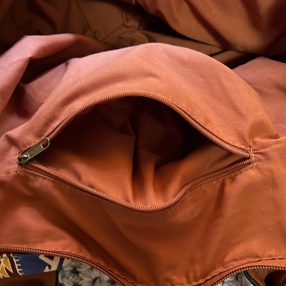 Women’s Overnight Bag - Picture 6 of 8